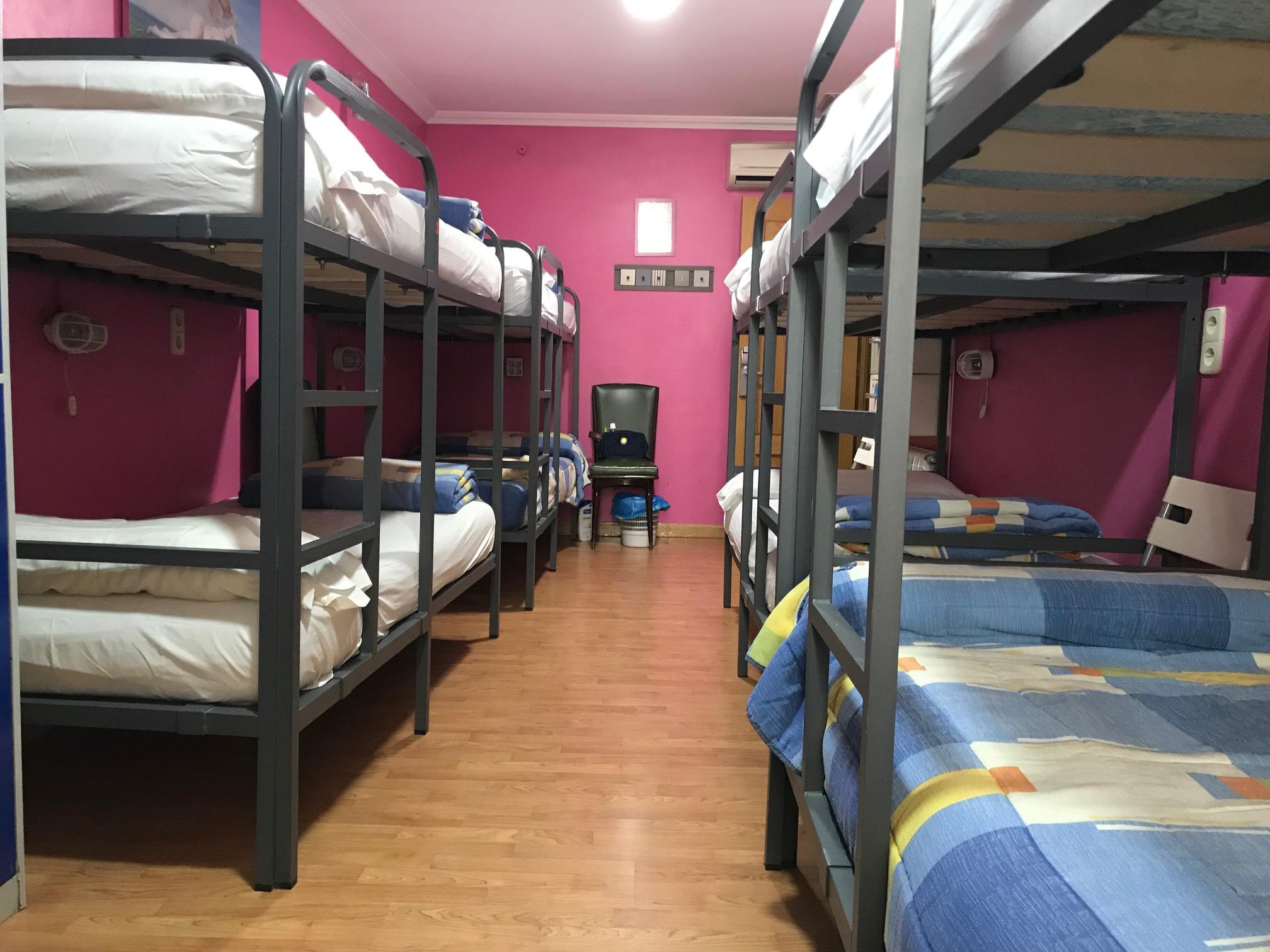 Rc Miguel Angel Hostel Madrid Exterior photo