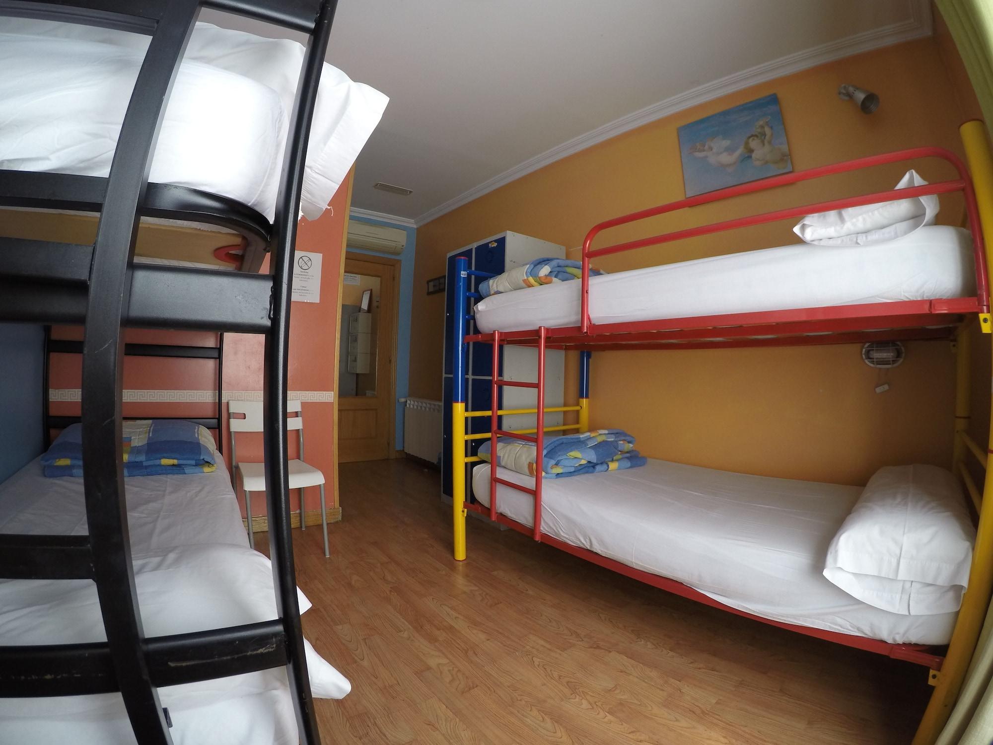 Rc Miguel Angel Hostel Madrid Exterior photo