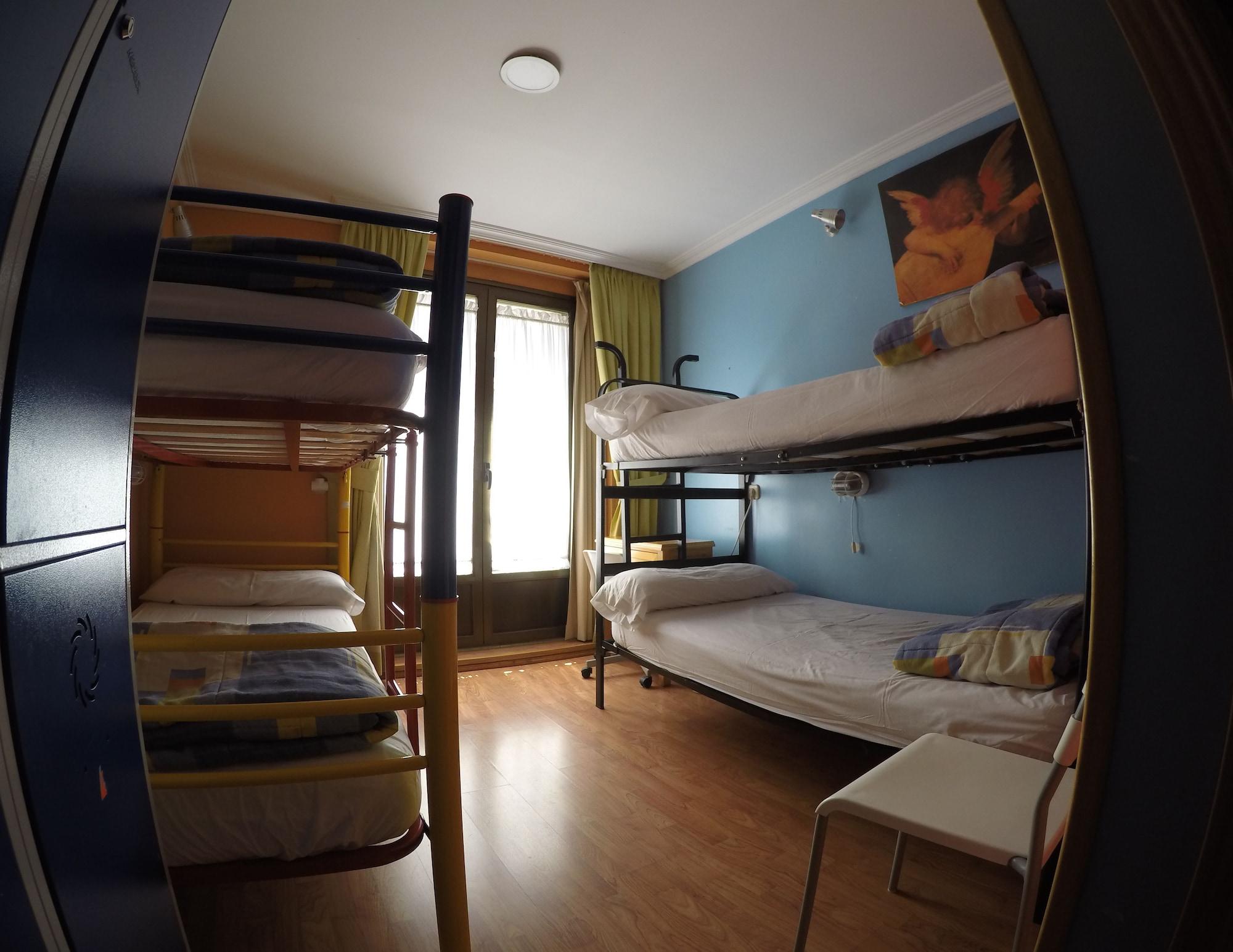 Rc Miguel Angel Hostel Madrid Exterior photo Hostel room in Madrid, Spain