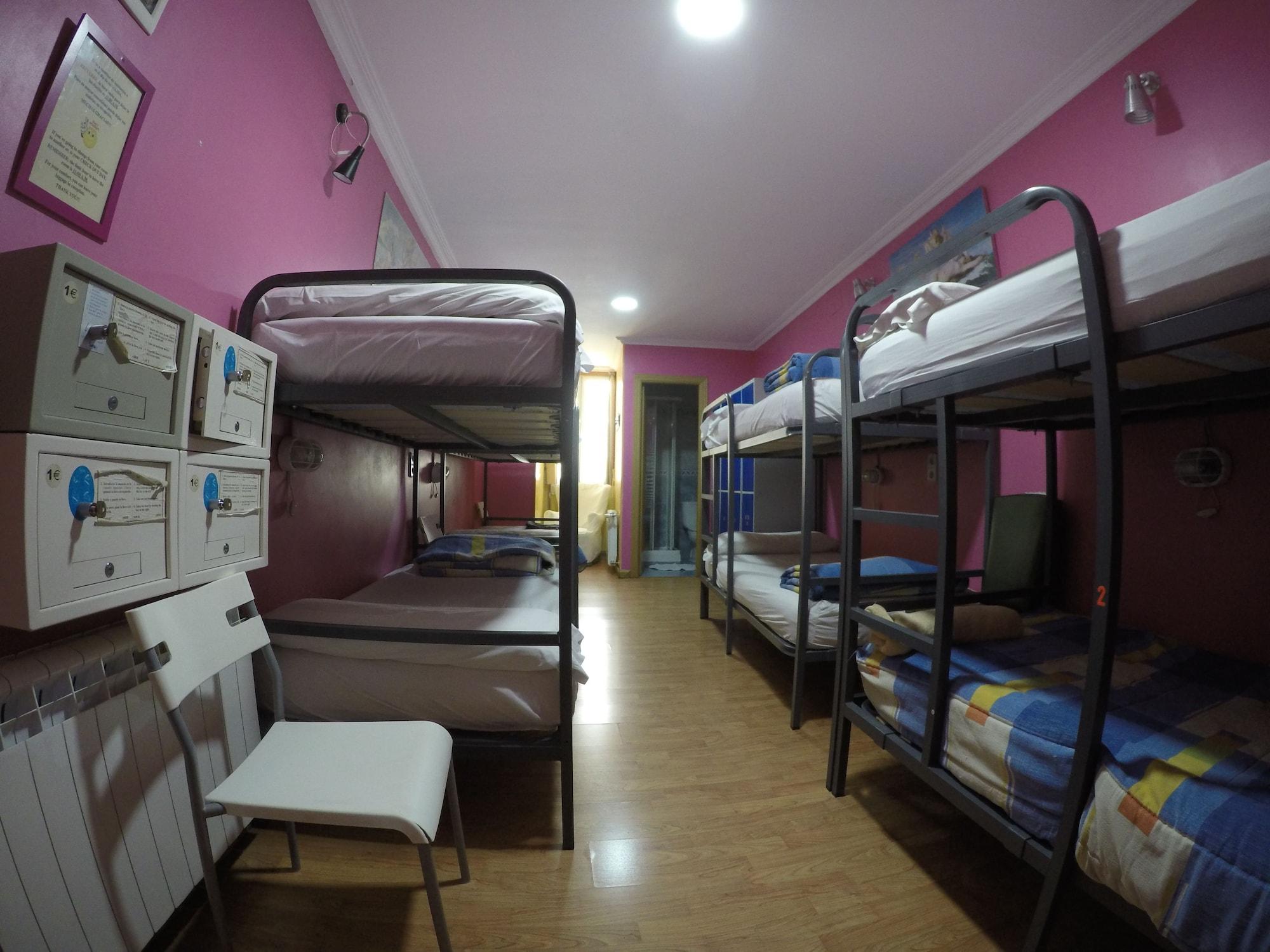 Rc Miguel Angel Hostel Madrid Exterior photo Hostel in Madrid, Spain