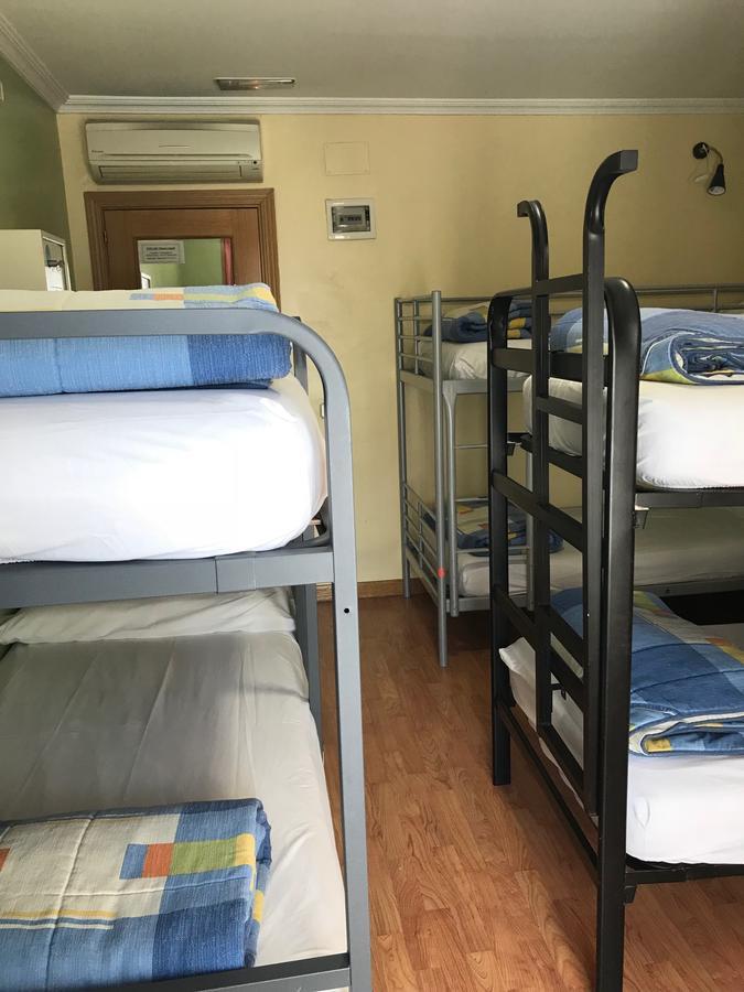 Rc Miguel Angel Hostel Madrid Exterior photo A typical bunk room